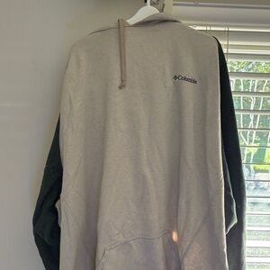 Columbia Two-Tone hart mtn Hoodie in blueish gray and off white. Lightly used.